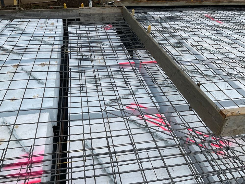 Slab mesh sagging where it had not been tied up to hold its level, Berwick